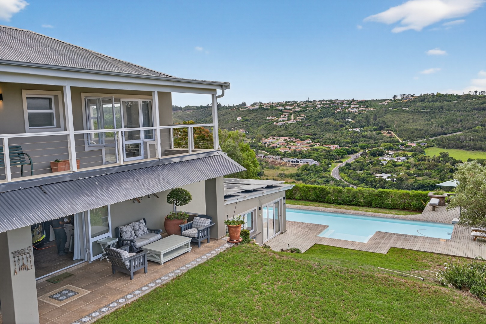 Watsonia Villa