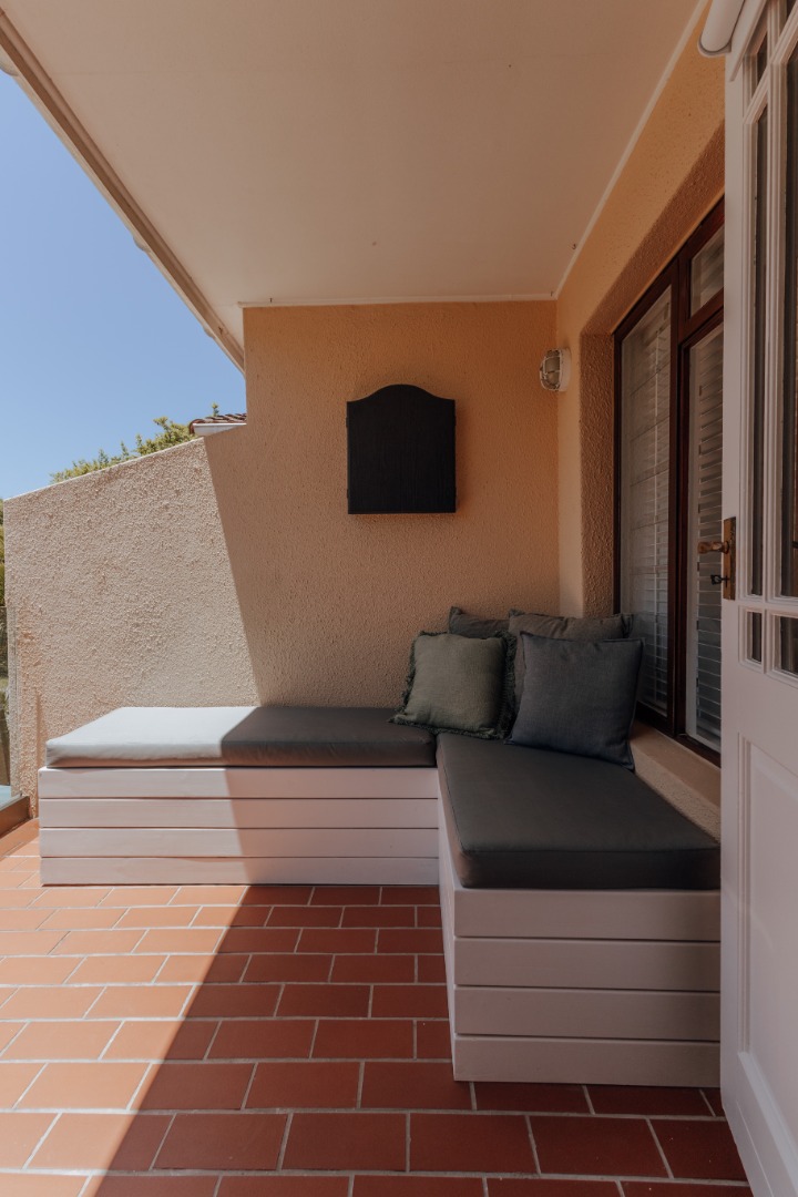 Steps from Robberg, in the heart of Plett